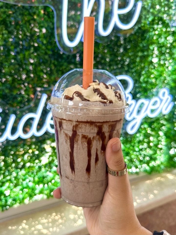 Oreo Milkshake.