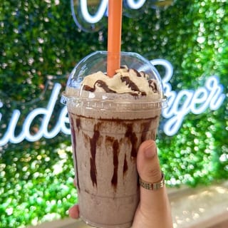Oreo Milkshake